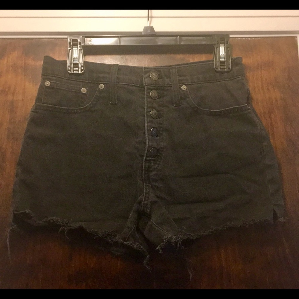 Madewell Destoryed Hem Button Shorts
